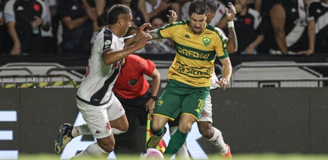 Cuiab� leva gol em desaten��o, perde para o Vasco e segue na vice-lanterna do Brasileiro