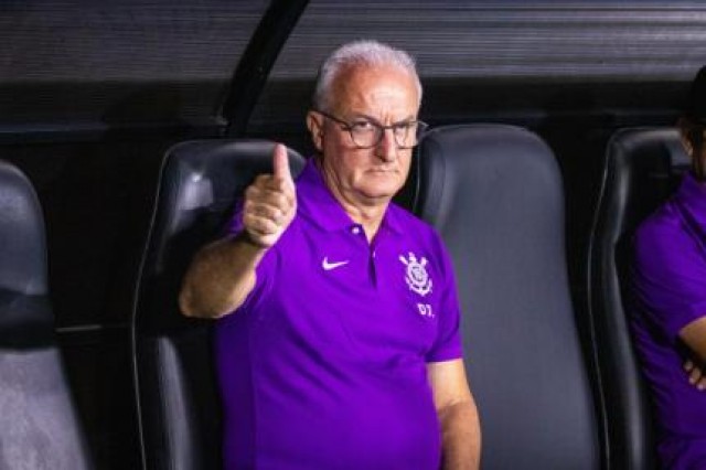 Dorival tem d�vida no meio-campo para definir equipe que encara o Mirassol