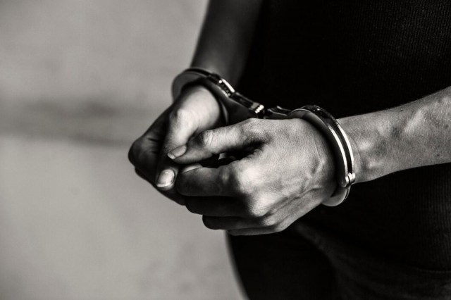 Padrasto � preso acusado de estuprar a enteada autista