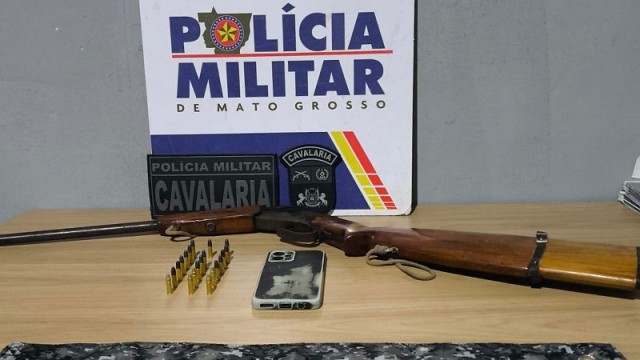 Cavalaria apreende espingarda e muni��es ap�s den�ncia de tiros em MT