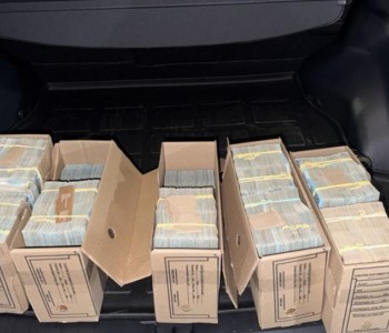 PF apreende 5 caixas 'recheadas' de dinheiro durante op